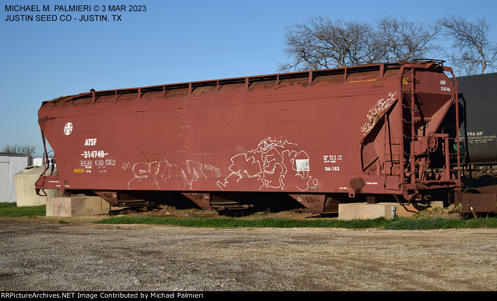 ATSF Covered Hopper 314748